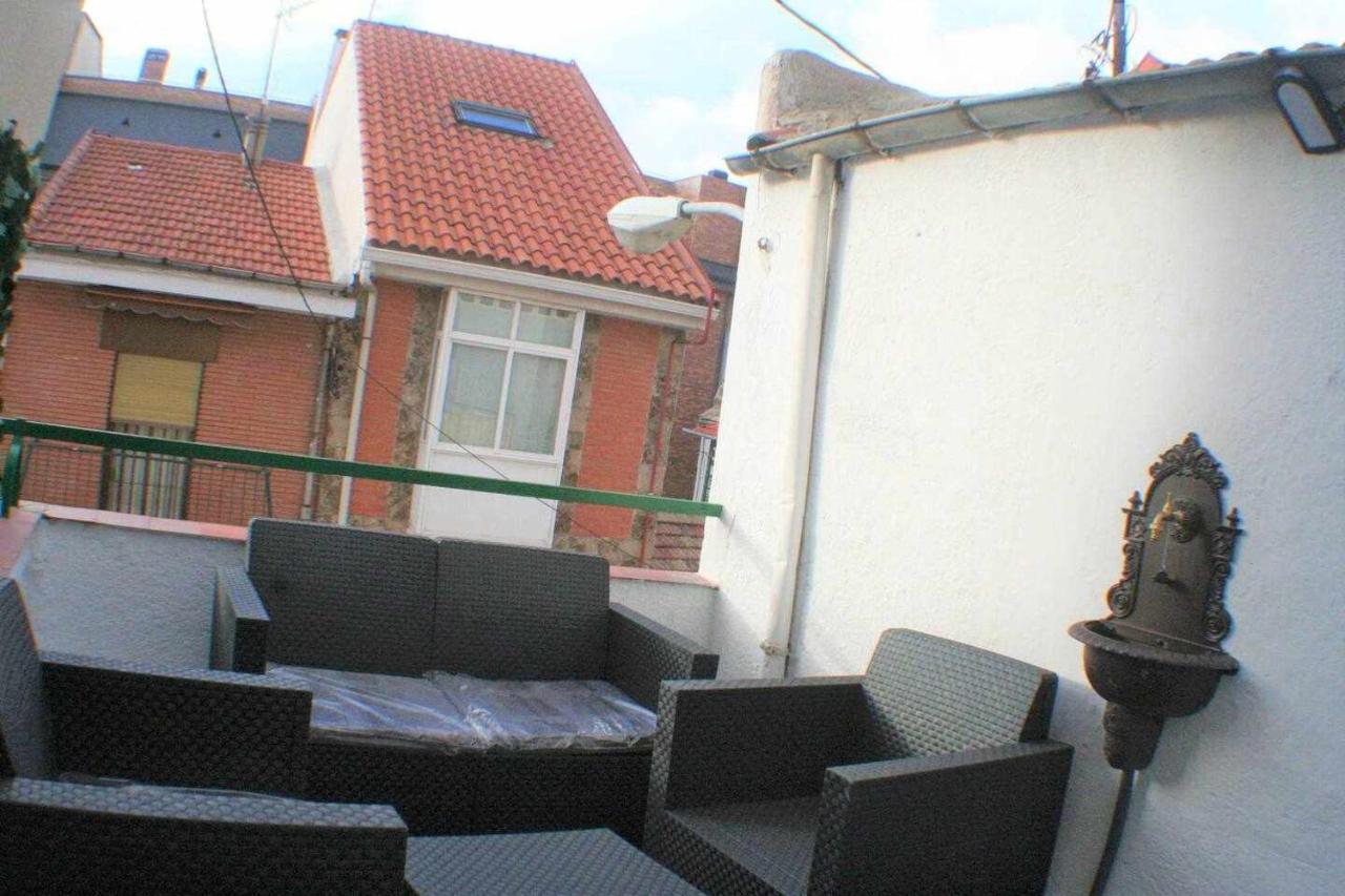 Apartamento Con Terraza Centrico Moderno Nuevo Madrid Exterior photo