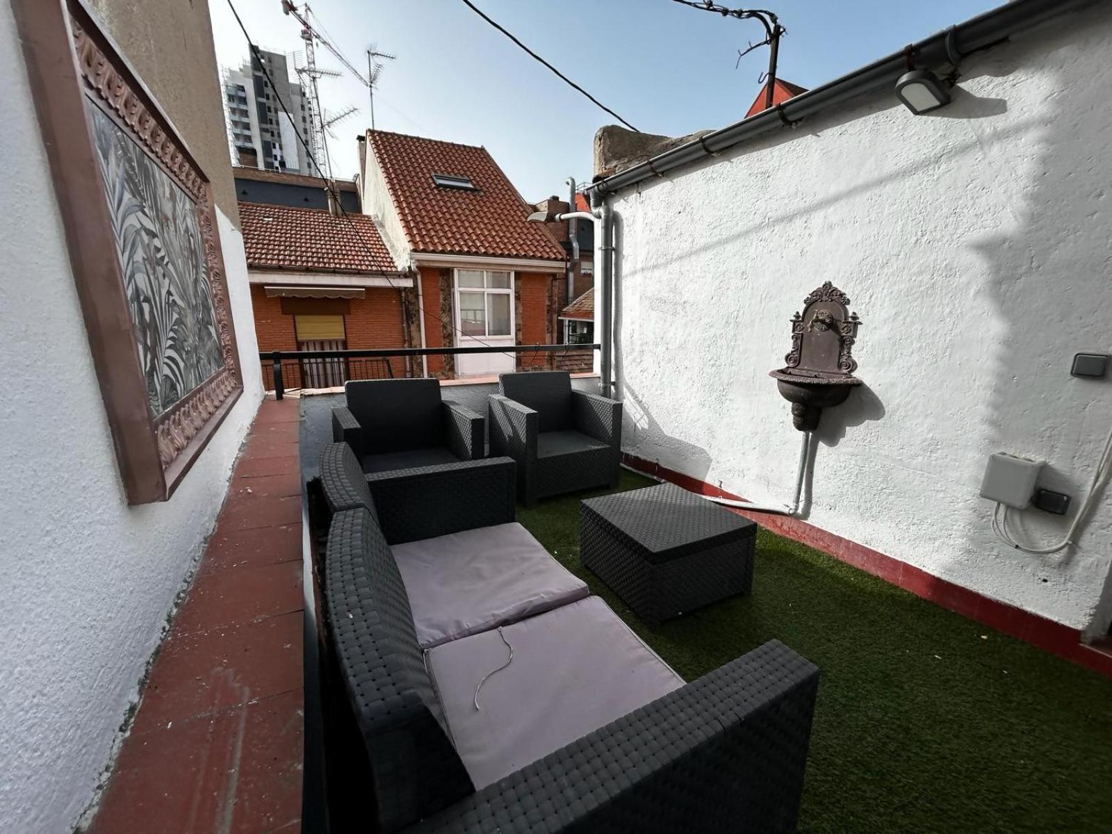 Apartamento Con Terraza Centrico Moderno Nuevo Madrid Exterior photo